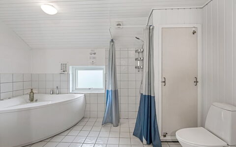 Gottfreda - 330M to the Fjord: Plumbing Fixture, Flooring, Floor, Bathroom, Interior Design, Ceiling, Plumbing, Tile, Composite Material, Tap