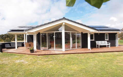 Helen - 500M to the Fjord: Grass, House, Roof, Home, Cottage, Shrub, Land Lot, Rural Area, Farmhouse, Groundcover
