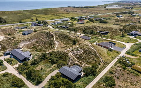 Sila - 800M from the Sea: Grass, House, Roof, Home, Cottage, Shrub, Land Lot, Rural Area, Farmhouse, Groundcover