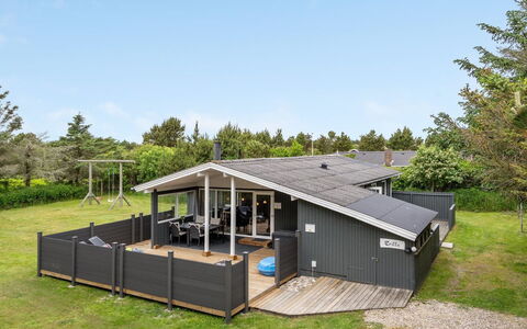 Sheemen - 700M to the Fjord: House, Roof, Home, Cottage, Shed, Garden Buildings, Siding, Yard, Log Cabin, Hut
