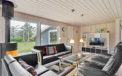 Sheemen - 700M to the Fjord: House, Roof, Home, Cottage, Shed, Garden Buildings, Siding, Yard, Log Cabin, Hut