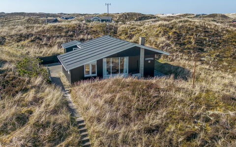 Vina - 200M to the Fjord: Cottage, Shed, Hut, Farmhouse, Prairie, Shack, Barn, Log Cabin, Garden Buildings