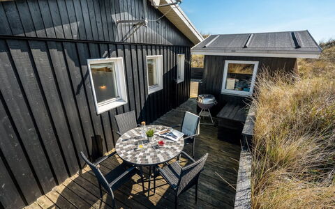 Vina - 200M to the Fjord: Cottage, Shed, Hut, Farmhouse, Prairie, Shack, Barn, Log Cabin, Garden Buildings