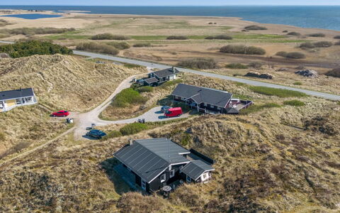 Vina - 200M to the Fjord: Cottage, Shed, Hut, Farmhouse, Prairie, Shack, Barn, Log Cabin, Garden Buildings