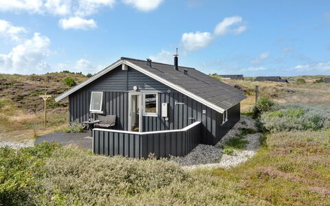Clara - 500M from the Sea: House, Roof, Home, Cottage, Shed, Garden Buildings, Siding, Yard, Log Cabin, Hut