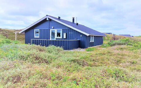 Clara - 500M from the Sea: House, Roof, Home, Cottage, Shed, Garden Buildings, Siding, Yard, Log Cabin, Hut