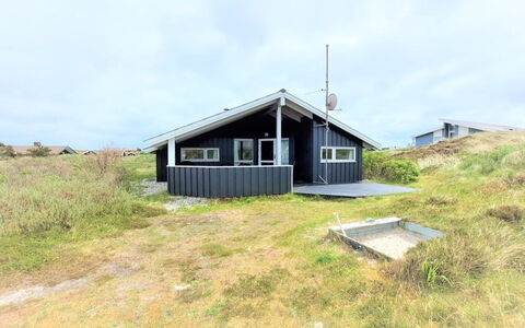 Clara - 500M from the Sea: House, Roof, Home, Cottage, Shed, Garden Buildings, Siding, Yard, Log Cabin, Hut
