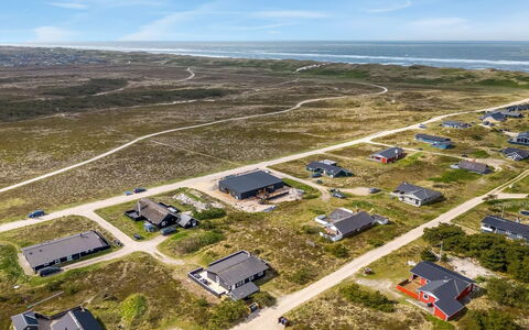 Arbnora - 400M from the Sea: Wood, House, Cottage, Home, Roof, Rural Area, Siding, Log Cabin, Garden Buildings, Hardwood