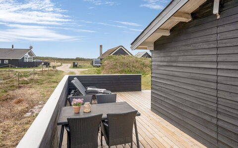 Arbnora - 400M from the Sea: Wood, House, Cottage, Home, Roof, Rural Area, Siding, Log Cabin, Garden Buildings, Hardwood