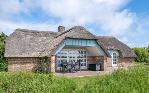 Vangja - 700M to the Fjord: Grass, House, Roof, Home, Cottage, Shrub, Land Lot, Rural Area, Farmhouse, Groundcover