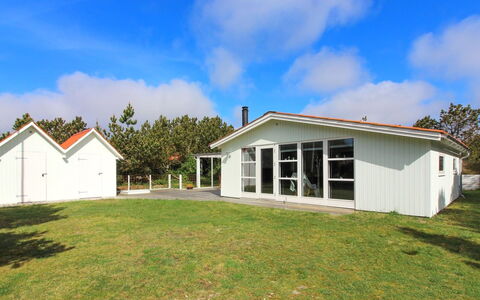 Iver - 600M to the Fjord: House, Roof, Home, Cottage, Shed, Garden Buildings, Siding, Yard, Log Cabin, Hut