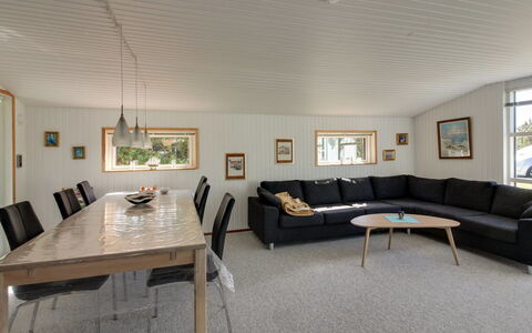 Iver - 600M to the Fjord: House, Roof, Home, Cottage, Shed, Garden Buildings, Siding, Yard, Log Cabin, Hut