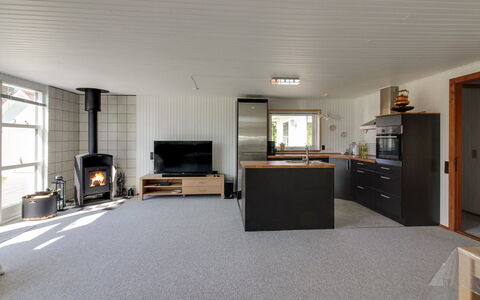 Iver - 600M to the Fjord: House, Roof, Home, Cottage, Shed, Garden Buildings, Siding, Yard, Log Cabin, Hut