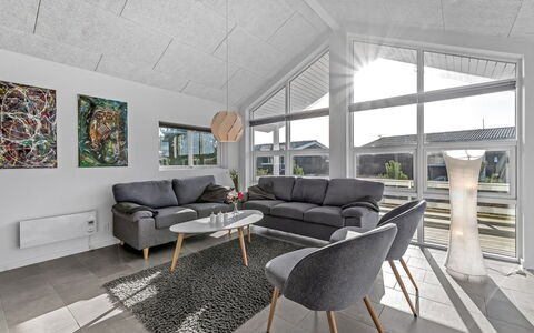Niesina - from the Sea: Interior Design, Flooring, Wood, Couch, Furniture, Ceiling, Floor, Living Room, Room