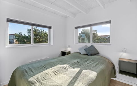 Niesina - from the Sea: Wall, Ceiling, Interior Design, Bedroom, Floor, Flooring, Home, Bed, Room, Bedding