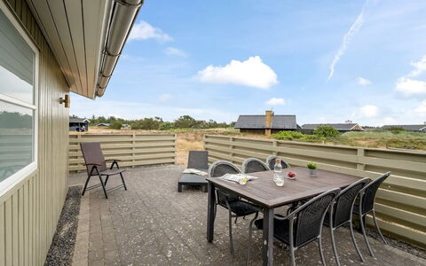 Drifa - 600M from the Sea: Roof, Land Lot, Cottage, Home, Rural Area, Shed, Siding, Garden Buildings, Log Cabin, Hut