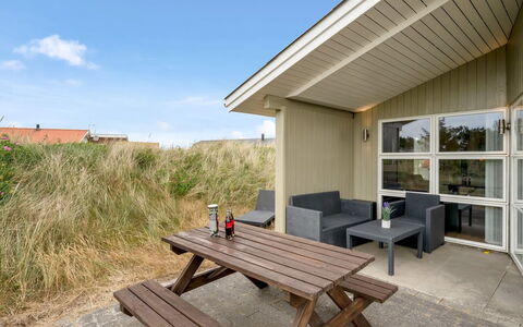 Drifa - 600M from the Sea: Roof, Land Lot, Cottage, Home, Rural Area, Shed, Siding, Garden Buildings, Log Cabin, Hut