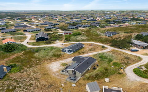 Drifa - 600M from the Sea: Roof, Land Lot, Cottage, Home, Rural Area, Shed, Siding, Garden Buildings, Log Cabin, Hut