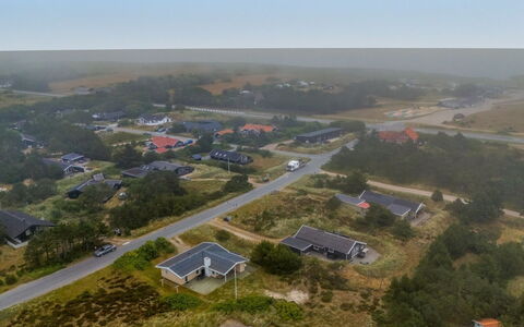 Steffen - 450M to the Fjord: Bird'S-Eye View, Aerial Photography, Residential Area, Landscape, Ecoregion, Plain, Land Lot, Human Settlement, Suburb, Home