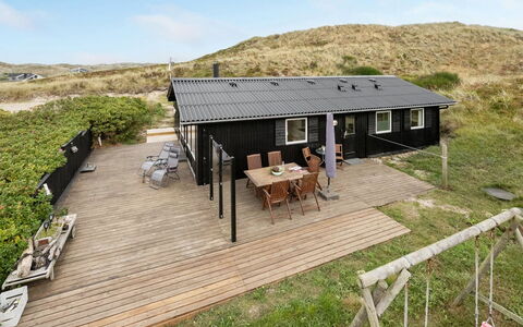 Hélène - 400M from the Sea: Plant Community, Sunlight, Herbaceous Plant, Garden, Plantation, Agriculture, Farm