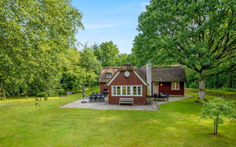 Fina - 15Km from the Sea: Cottage, Home, House, Roof, Porch, Estate, Siding, Garden Buildings, Farmhouse, Yard