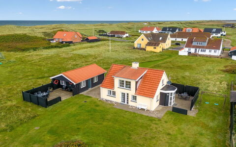 Dietlinde - 100M from the Sea: House, Roof, Home, Cottage, Shed, Garden Buildings, Siding, Yard, Log Cabin, Hut