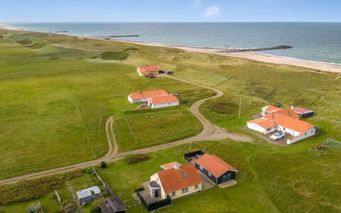 Dietlinde - 100M from the Sea: House, Roof, Home, Cottage, Shed, Garden Buildings, Siding, Yard, Log Cabin, Hut