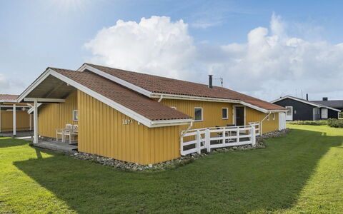 Hebba - 300M from the Sea: Cottage, Garden, Siding, Garden Buildings, Shade, Yard, Backyard, Lawn, Farmhouse, Landscaping