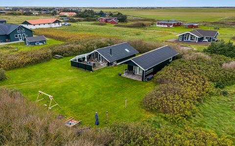 Kamile - 400M from the Sea: Cottage, Shed, Hut, Farmhouse, Prairie, Shack, Barn, Log Cabin, Garden Buildings