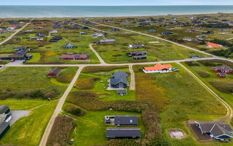 Kamile - 400M from the Sea: Cottage, Shed, Hut, Farmhouse, Prairie, Shack, Barn, Log Cabin, Garden Buildings