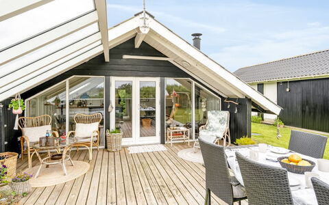 Kamile - 400M from the Sea: Cottage, Shed, Hut, Farmhouse, Prairie, Shack, Barn, Log Cabin, Garden Buildings