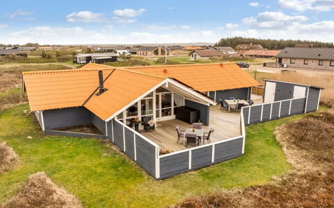Doris - 150M from the Sea: Roof, Land Lot, Cottage, Home, Rural Area, Shed, Siding, Garden Buildings, Log Cabin, Hut