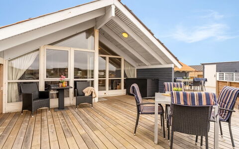 Doris - 150M from the Sea: Roof, Land Lot, Cottage, Home, Rural Area, Shed, Siding, Garden Buildings, Log Cabin, Hut