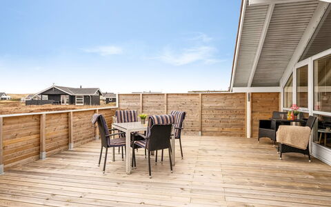 Doris - 150M from the Sea: Roof, Land Lot, Cottage, Home, Rural Area, Shed, Siding, Garden Buildings, Log Cabin, Hut