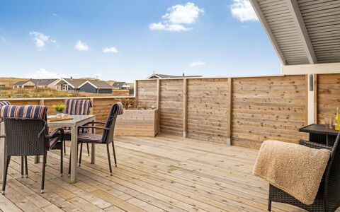 Doris - 150M from the Sea: Roof, Land Lot, Cottage, Home, Rural Area, Shed, Siding, Garden Buildings, Log Cabin, Hut