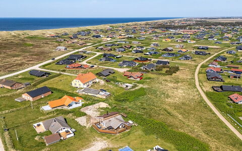 Arla - 200M from the Sea: Roof, Plain, Land Lot, Rural Area, Home, Estate, Field, Cottage, Lawn, Suburb