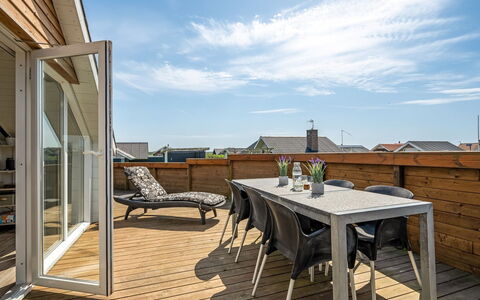 Arla - 200M from the Sea: Wood, Roof, Architecture, Home, House, Cottage, Siding, Hardwood, Slope, Estate