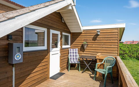 Arla - 200M from the Sea: Wood, Roof, Architecture, Home, House, Cottage, Siding, Hardwood, Slope, Estate
