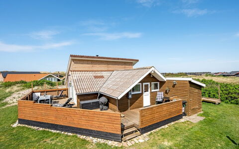 Arla - 200M from the Sea: Wood, Roof, Architecture, Home, House, Cottage, Siding, Hardwood, Slope, Estate