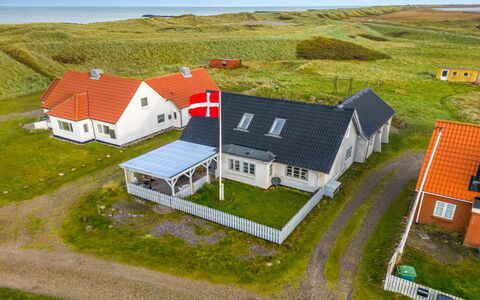 Orvo - 150M from the Sea: Cottage, Shed, Hut, Farmhouse, Prairie, Shack, Barn, Log Cabin, Garden Buildings