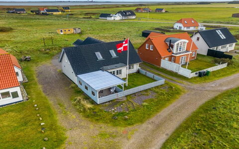 Orvo - 150M from the Sea: Cottage, Shed, Hut, Farmhouse, Prairie, Shack, Barn, Log Cabin, Garden Buildings