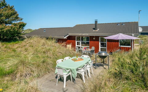 Sighwarth - 350M from the Sea: Grass, House, Roof, Cottage, Home, Shrub, Farmhouse, Land Lot, Rural Area