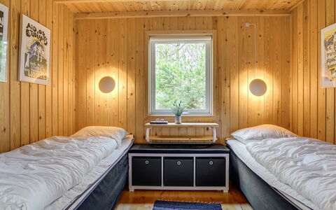 Hereth - 700M from the Sea: Wood, Bedroom, Interior Design, Ceiling, Flooring, Bed, Floor, Room, Bed Sheet, Bedding