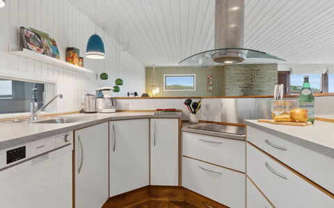 Jobst - 150M from the Sea: Wood, Flooring, Interior Design, Countertop, Ceiling, Kitchen, Plumbing Fixture, Floor, Cabinetry, Sink