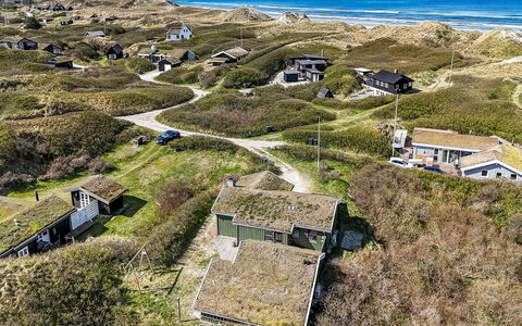 Jobst - 150M from the Sea: Ecoregion, Landscape, Rural Area, Land Lot, Terrain, Plant Community, Roof, Cottage, Slope, Village