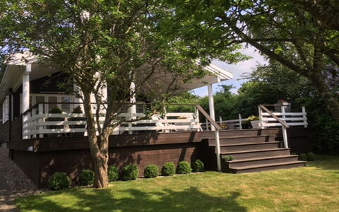 Amine - 700M from the Sea: Wood, Shade, Hardwood, Porch, Garden, Lawn, Wood Stain, Stairs, Deck, Yard