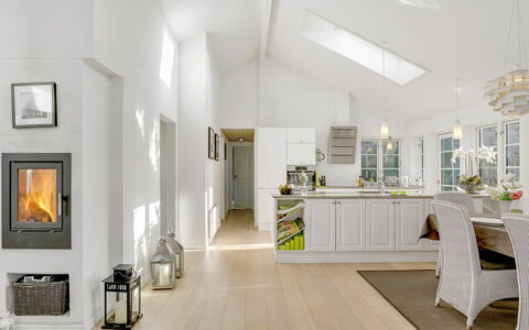 Amine - 700M from the Sea: Flooring, Interior Design, Ceiling, Furniture, Floor, Wood Flooring, Home, Light Fixture, Room, Living Room