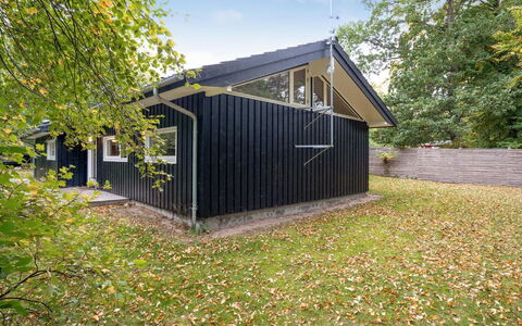 Follerich - 250M from the Sea: Roof, Land Lot, Cottage, Home, Rural Area, Shed, Siding, Garden Buildings, Log Cabin, Hut