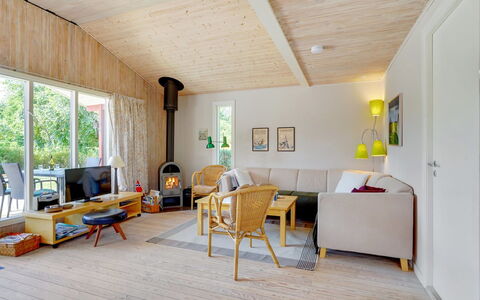 Mile - 260M from the Sea: Interior Design, Furniture, Flooring, Floor, Wood, Couch, Ceiling, Wood Flooring, Living Room, Room