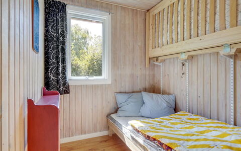 Mile - 260M from the Sea: Wood, Floor, Flooring, Bedroom, Interior Design, Bed, Wood Stain, Ceiling, Room, Hardwood